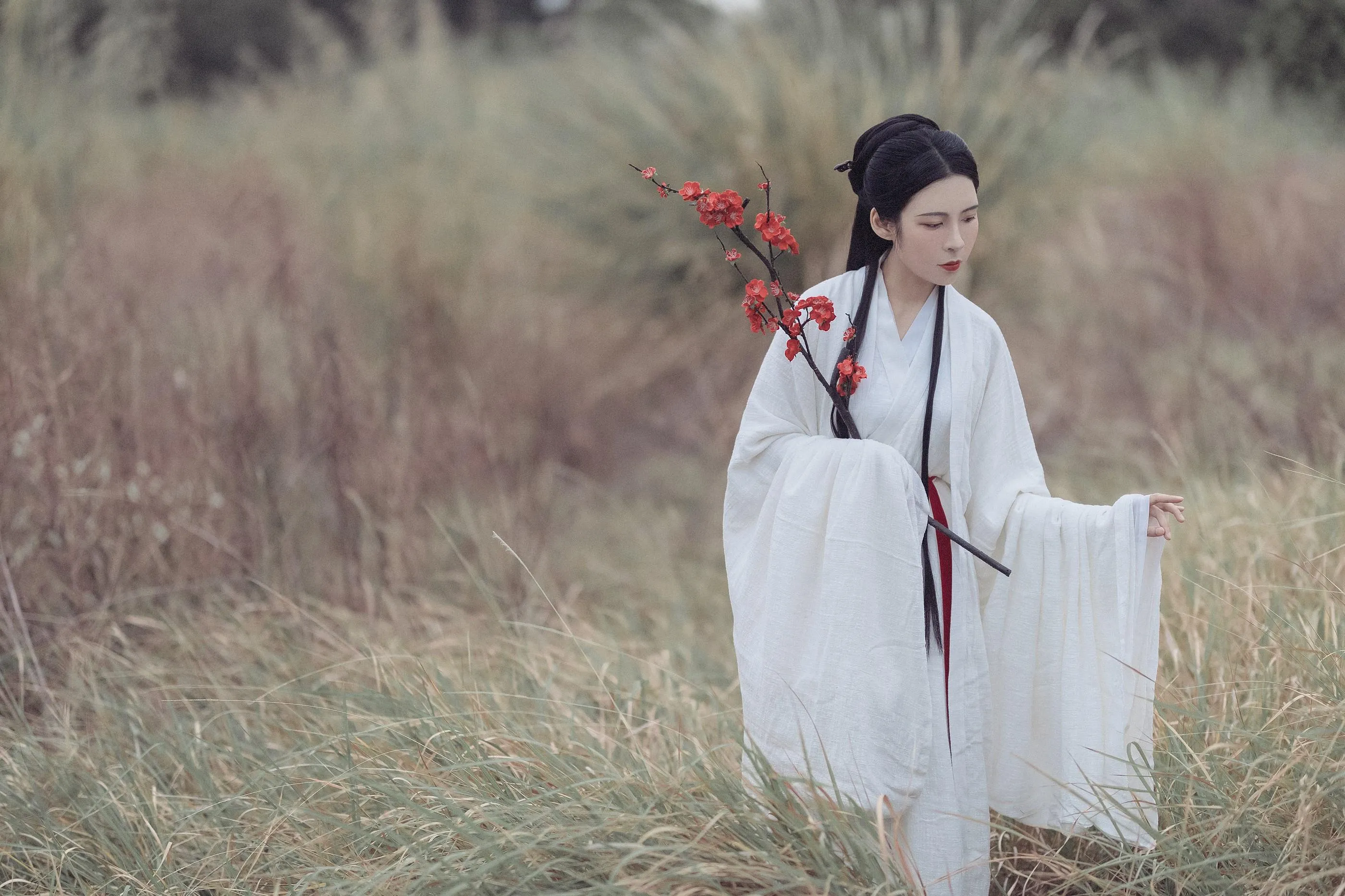 [YITUYU艺图语]2021.10.22 白衣隐 Yiyi [27P]插图6